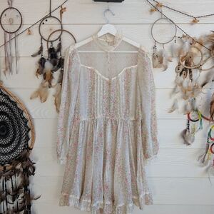Vintage Prairie Mini Dress Ditsy Floral Lace Cottagecore